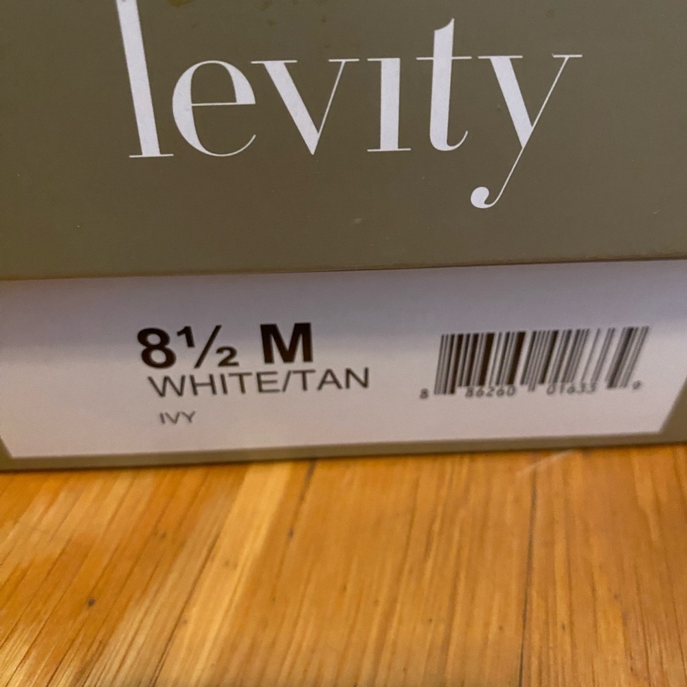 Levity heels - Picture 3 of 4